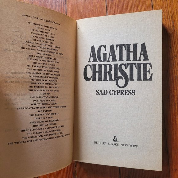 Vintage Agatha Christie - Sad Cypress 1986 - Picture 4 of 5